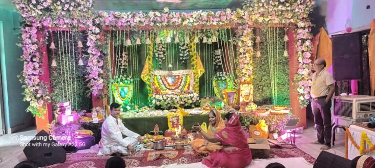 चिरकुंडा में 151 महिलाओं ने किया मंगलपाठ, भादो अमावस्या महोत्सव का भव्य समापन! 1 चिरकुंडा के अग्रसेन भवन में दो दिवसीय भादो अमावस्या महोत्सव का मंगलपाठ के साथ समापन