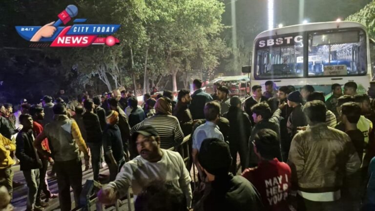 উষাগ্রামে এসবিএসটিসি বাসের ধাক্কায় পা বিচ্ছিন্ন! স্থানীয়দের ক্ষোভে ফুঁসছে আসানসোল 1 acci 1 with logo