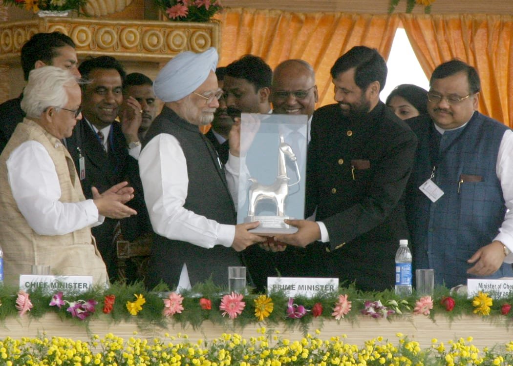 manmohan-singh-burnpur-steel2 manmohan singh burnpur steel2