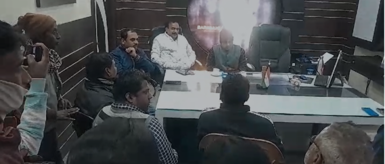 ईसीएल चरणपुर खदान के पास प्रदूषण और खतरे, प्रशासन ने किया समाधान का वादा 1 Screenshot 2025 01 02 161409