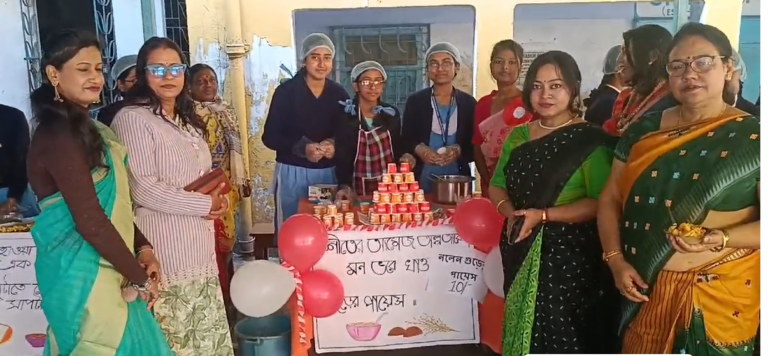 आसनसोल में छात्राओं का अनोखा आनंद मेला, घर के बने व्यंजन से टीमवर्क और आत्मनिर्भरता की सीख! 1 Screenshot 2025 01 08 134649