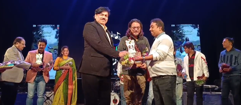 গান্ধর্ব কলা সংঘের বার্ষিক অনুষ্ঠান রवीন্দ্র ভবনে, সংগীত ও নাটকে মুগ্ধ দর্শক 1 Screenshot 2025 01 11 183401