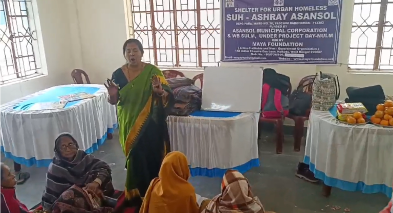 आसनसोल: आश्रय भवन में कंबल और चाय केतली वितरण, पहुँचे मेयर और डिप्टी मेयर 1 Screenshot 2025 01 16 132342