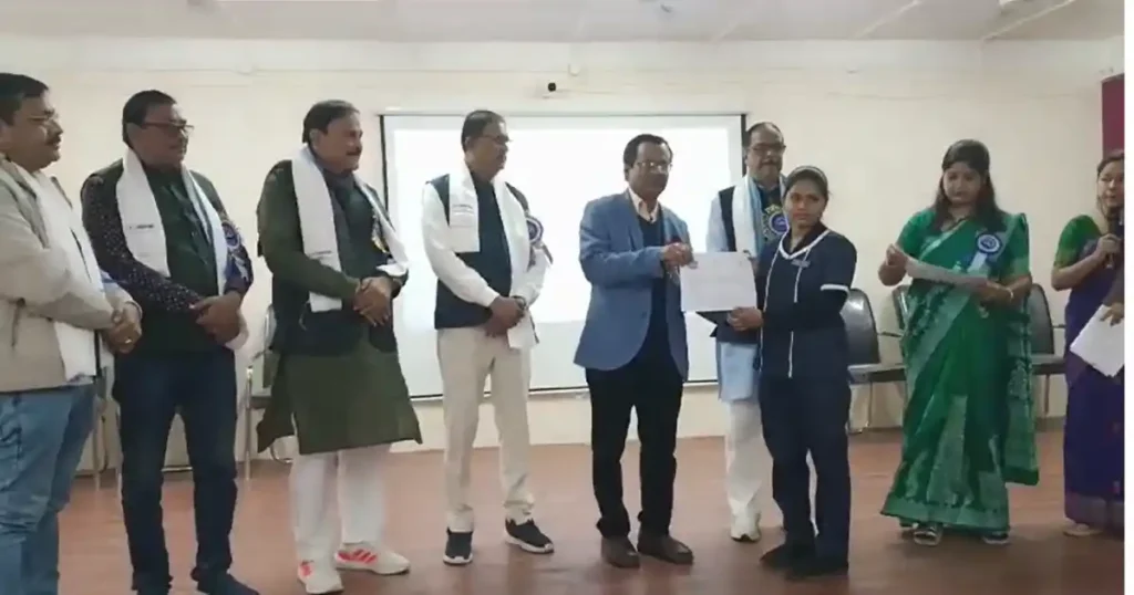 आसनसोल ईएसआई अस्पताल में मंत्री मलय घटक ने की नई सुविधाओं की शुरुआत 3 asansol esi nursing2