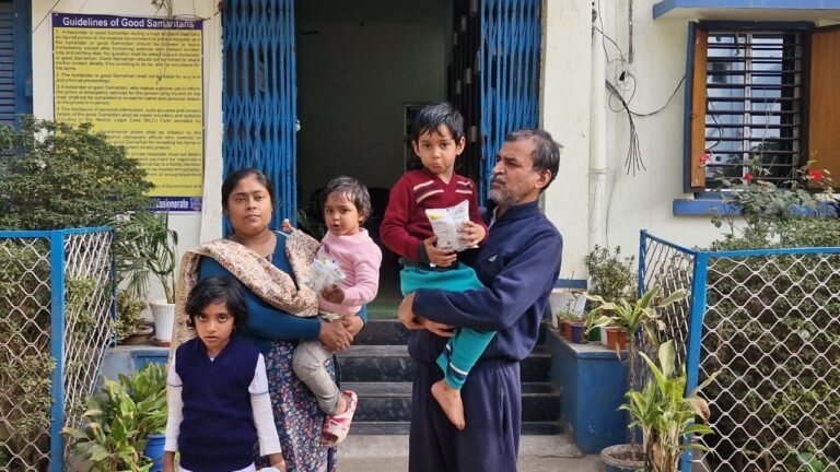 asansol police rescues lost 3 year