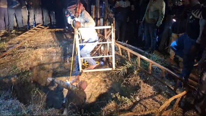 কুনুস্তোড়িয়া অবৈধ কয়লা খনিতে মৃত্যু, রেসকিউ অভিযানে উদ্ধার! 1 illegal coal mine death katagodia rescue operation latest news