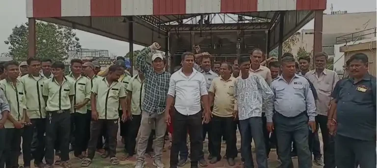 protest housekeeping security staff