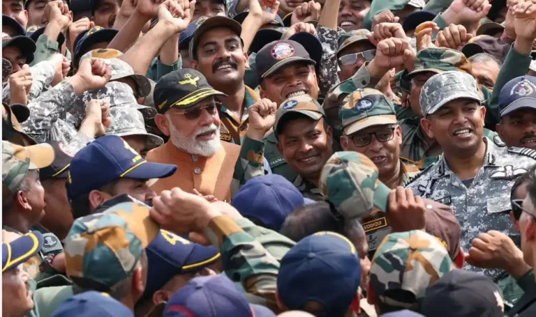 आदमपुर एयरबेस पर पीएम मोदी की चौंकाने वाली एंट्री, पाकिस्तान को मिला करारा जवाब! 1 pm modi visits adampur airbase