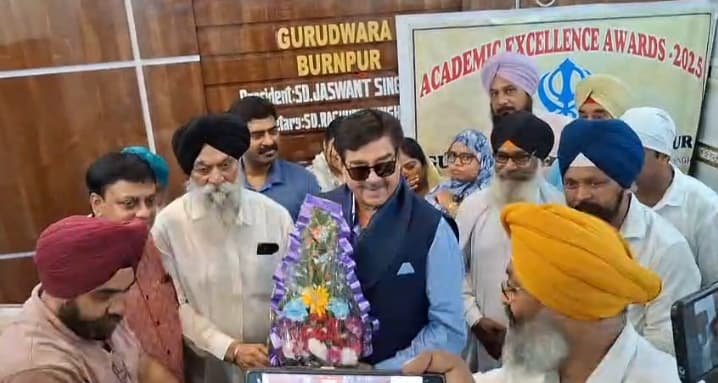 বার্ণপুরে গুরু হরগোবিন্দ জীর জন্মোৎসবে শত্রুঘ্ন সিনহা, সঙ্গতের ঢল 2 4ff9fa0d 7158 4866 83bc c781baf3f5ff