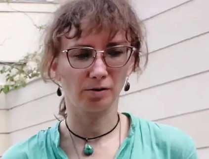 भारत में रूसी महिला बच्चे के साथ लापता, सुप्रीम कोर्ट का केंद्र को लुकआउट नोटिस जारी करने का आदेश 1 Rusi lady