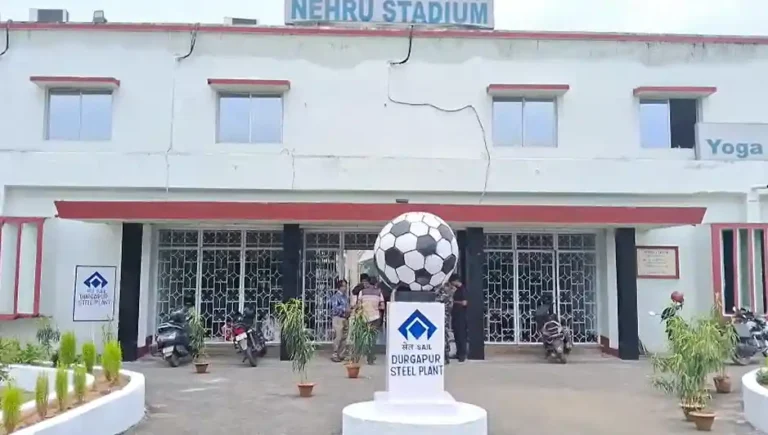 মোদীর দুর্গাপুর সভা ঘিরে নিরাপত্তা আঁটসাঁট, নেহরু স্টেডিয়ামে তল্লাশি 1 ezgif 318e1603230f5c