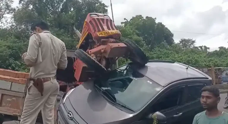 ezgif 338982618eb84c