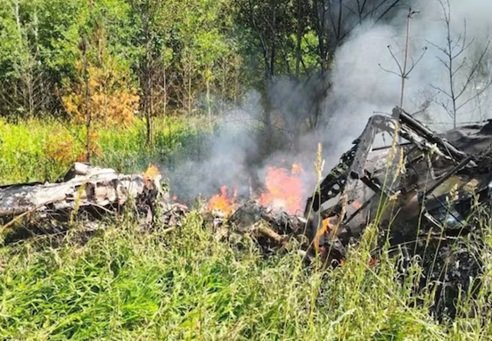 रूसी प्लेन चीन सीमा के पास क्रैश, सभी 49 लोगों की मौत 1 plen crash