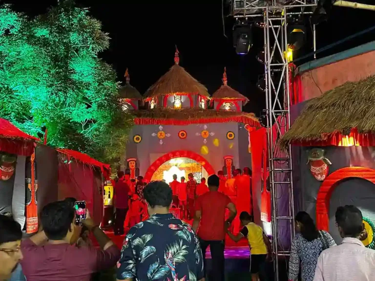 অতিথিদের উপস্থিতিতে নিউ আকাশ দীপ ক্লাবের গণেশ পূজা পেল আলাদা মাত্রা 1 ezgif 809dbe7b08f591