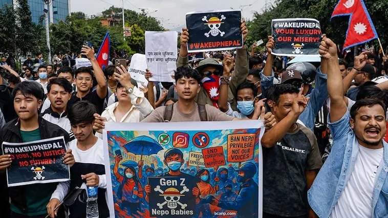 नेपाल में विद्रोह जारीः अब तक 30 की मौत, 1000 घायल, 13500 कैदी फरार 1 3 10