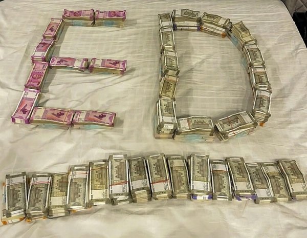 बालू तस्करी: ईडी की कार्रवाई में ₹1 करोड़ से ज्यादा बरामद, रडार पर कई सफेदपोश 1 3 9