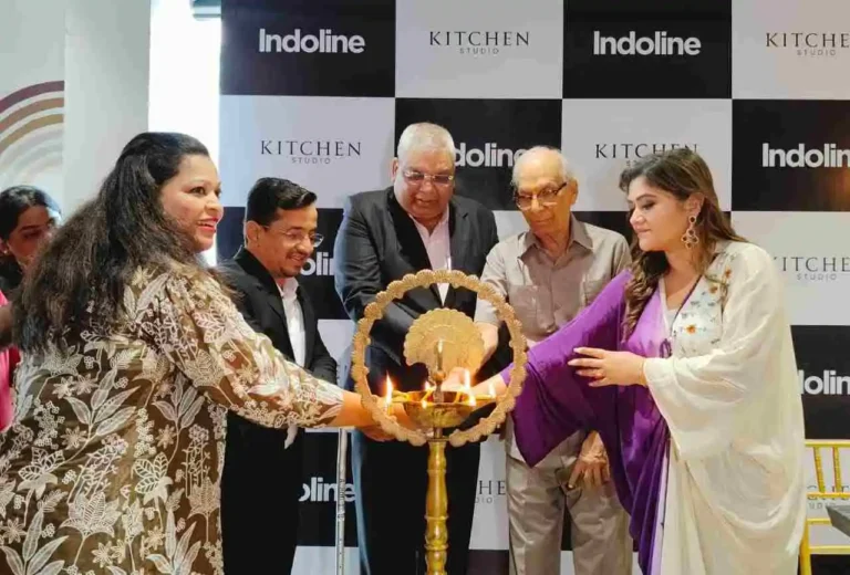 कोलकाता में इंडोलाइन का धमाकेदार आगाज़ – पहला प्लैटिनम स्टोर लॉन्च 1 ezgif 25f9d5d3495bf6