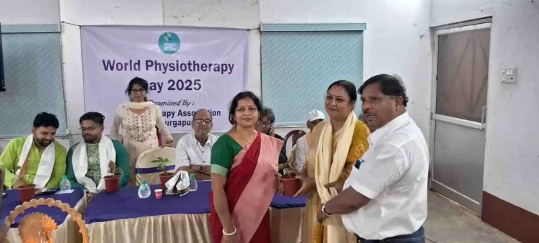 दुर्गापुर में विश्व फिजियोथेरेपी दिवस पर हुआ जागरूकता कार्यक्रम, सैकड़ों ने कराया स्वास्थ्य परीक्षण 1 ezgif 3e64c1c6542cf9