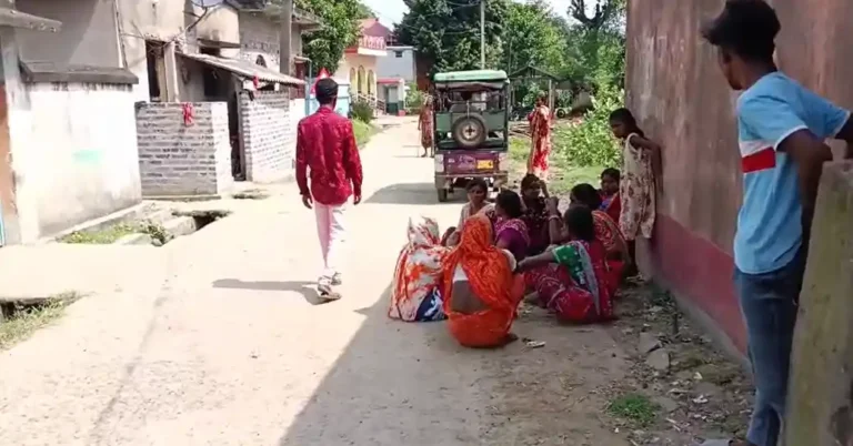 🌑 বুদবুদে রক্তাক্ত দেহ উদ্ধারে চাঞ্চল্য! জ্যোৎস্না বাগদীকে খুন? 1 ezgif 4e3d20b2273e89