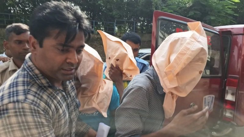 दुर्गापुर गैंगरेप में CM ममता ने तोड़ी चुप्पी, पुलिस रिमांड पर गए 3 आरोपित, कोर्ट में वकीलों ने नहीं की पैरवी 2 00
