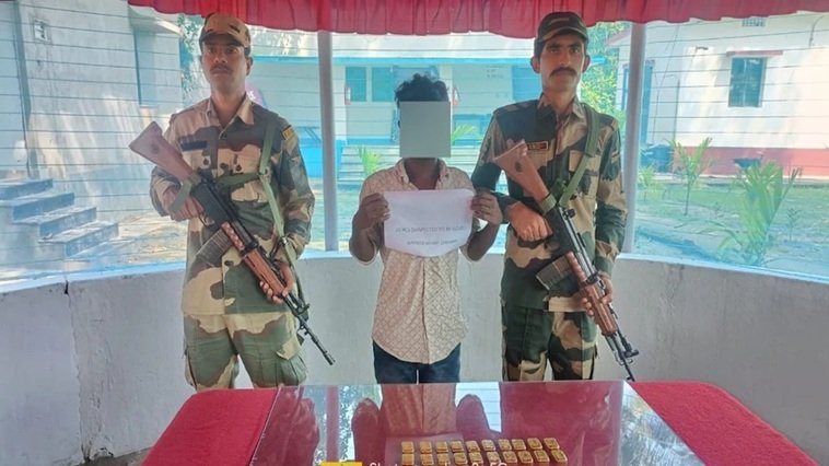 बांग्लादेश सीमा पर BSF की बड़ी कार्रवाई, ₹2.82 करोड़ के सोने के बिस्कुट के साथ तस्कर गिरफ्तार 1 2 13
