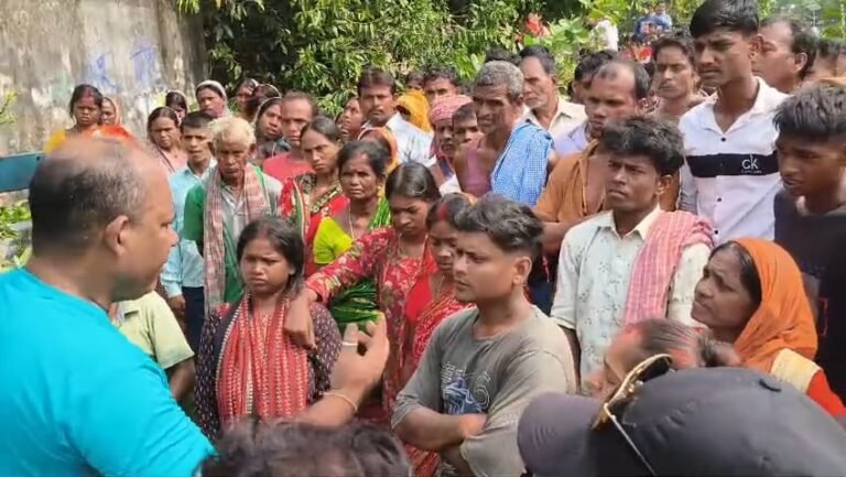 ЁЯТе рдмрд░рд╛рдХрд░ рдореЗрдВ рд╕рдирд╕рдиреА: 1 рдХрд░реЛрдбрд╝ рдХреА рд▓реЙрдЯрд░реА рдЬреАрддрдиреЗ рд╡рд╛рд▓реЗ рдХрд╛рд░реНрддрд┐рдХ рдмрд╛рдЙрд░реА рдХреА рд▓рд╣реВрд▓реБрд╣рд╛рди рд▓рд╛рд╢ рдорд┐рд▓реА, рдкреВрд░реНрд╡ рдмреЛрд░реЛ рдЪреЗрдпрд░рдореИрди рдкрд░ рд╣рддреНрдпрд╛ рдХрд╛ рдЖрд░реЛрдк 1 491abc6c 7046 40ed 9ef0 b70bcfc25c11