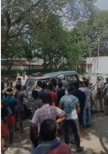 ЁЯТе рдзрдирд╕рд╛рд░ рд▓реЛрдбрд┐рдВрдЧ рдкреЙрдЗрдВрдЯ рдкрд░ рдлрд╛рдпрд░рд┐рдВрдЧ, рдЯреНрд░рдХ рдЪрд╛рд▓рдХ рдЧрдВрднреАрд░ рд░реВрдк рд╕реЗ рдШрд╛рдпрд▓ 1 Screenshot 2025 10 09 162425