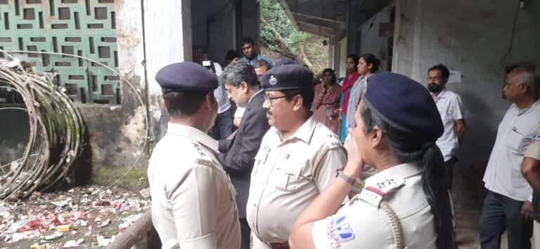 दुर्गापुर गैंगरेप : 20 दिनों के अंदर 6 आरोपियों के खिलाफ 860 पन्नों का चार्जशीट दायर 1 WhatsApp Image 2025 10 30 at 5.56.31 PM