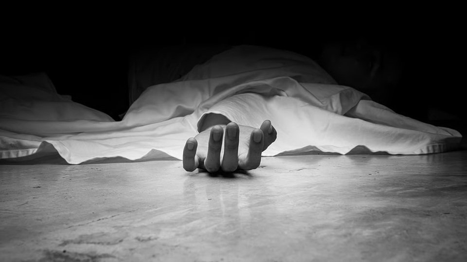 SIR @ बंगाल : दहशत और भ्रम के बीच 4 लोगों की मौत, सुसाइड से गरमाई सियासत, BLO मांग रहे सुरक्षा 2 0 3