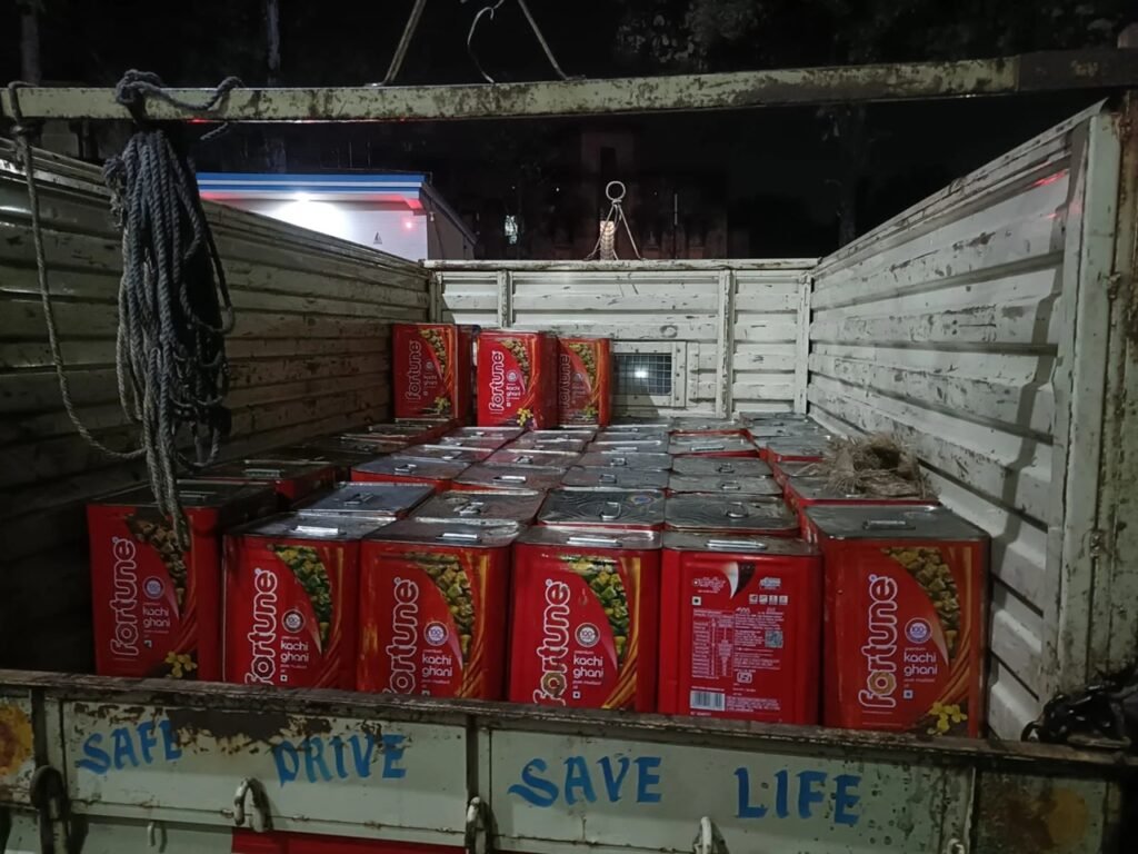 रानीगंज : नकली तेल का खेल, अडानी ग्रुप की शिकायत, पुलिस ने किया भंडाफोड़ 3 1