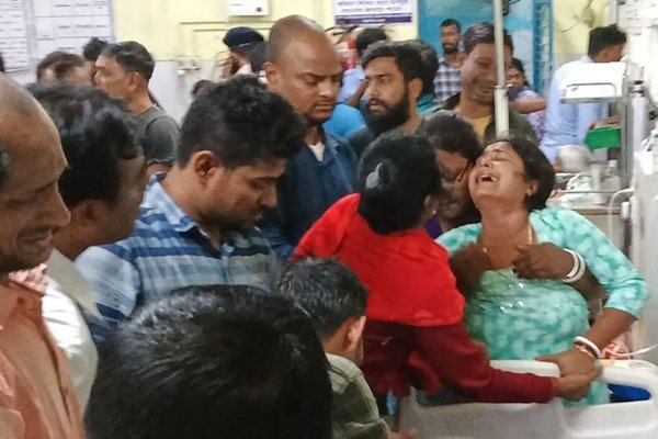 हावड़ा में बड़ा हादसा, तालाब में गिरी पूलकार, 3 छात्रों की मौत, दो गंभीर 2 2 26