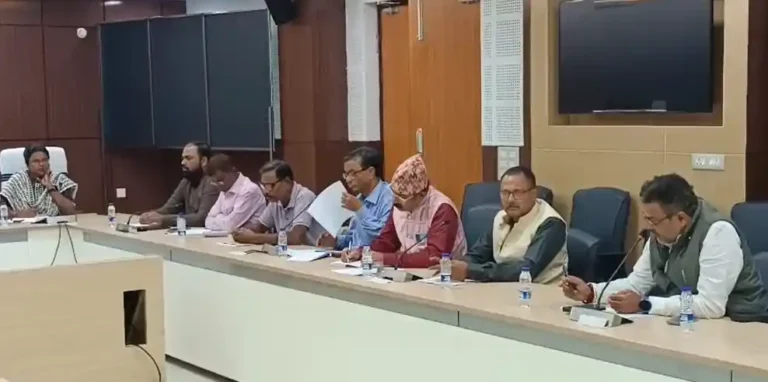 ezgif 52c59257591ca2a1