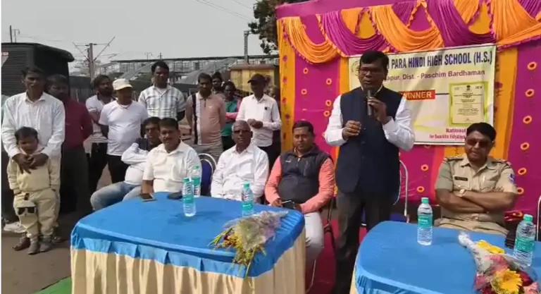 ezgif 2508438f35bbf249