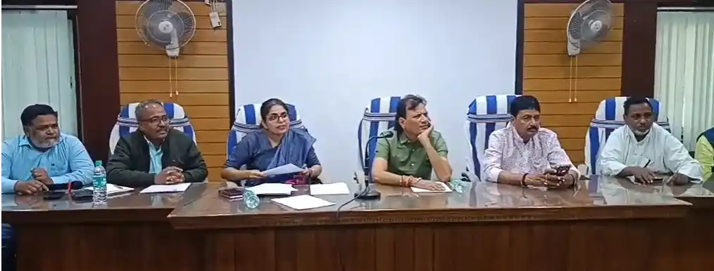 ezgif 33e553fe311e1dcb