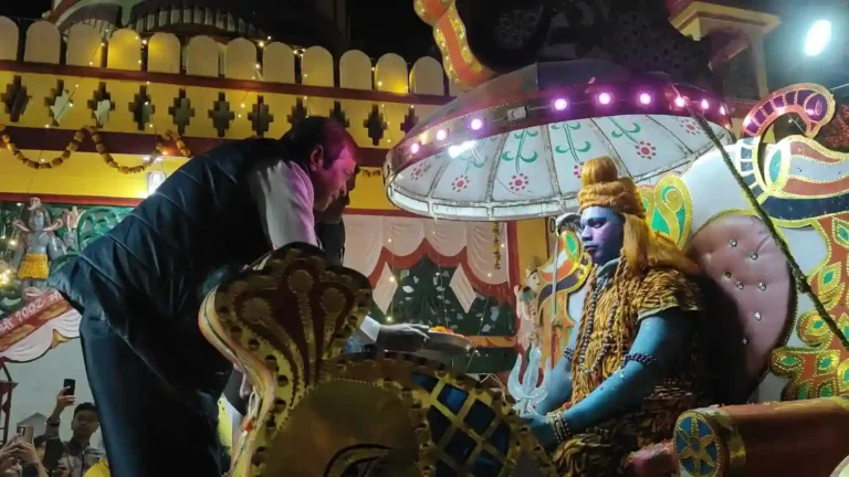 মহাশিবরাত্রিতে বরাকরে বর্ণাঢ্য শিব বরযাত্রা, শিবনামে মুখর শহর 1 ezgif 38429abdb7c8fe65