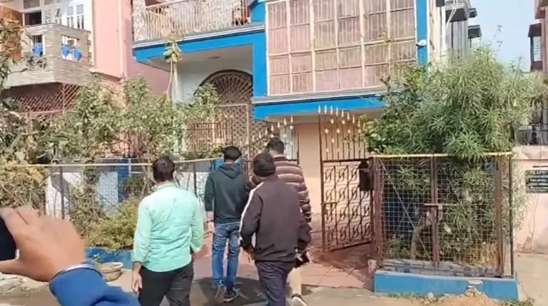 ezgif 584d7181e4a69855