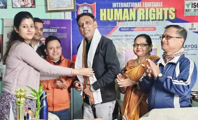 ezgif 5a43ee276be3e019