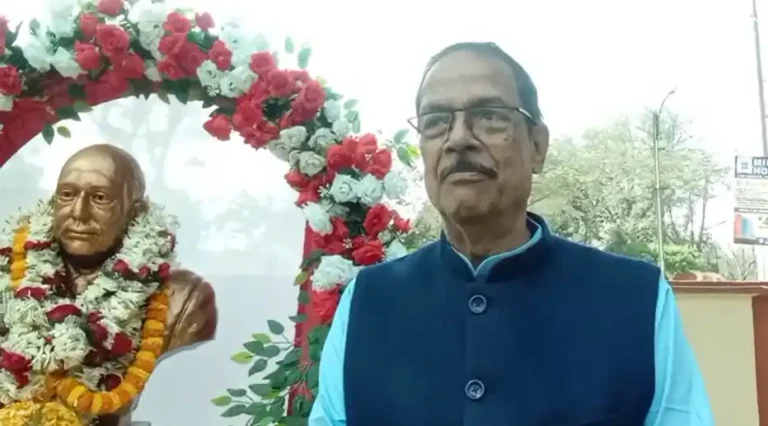 भारतीय उद्योग के स्तंभ सर बिरेन मुखर्जी को श्रद्धांजलि, कुल्टी–बर्नपुर का गौरव याद किया 1 ezgif 711c214bdc3464bb