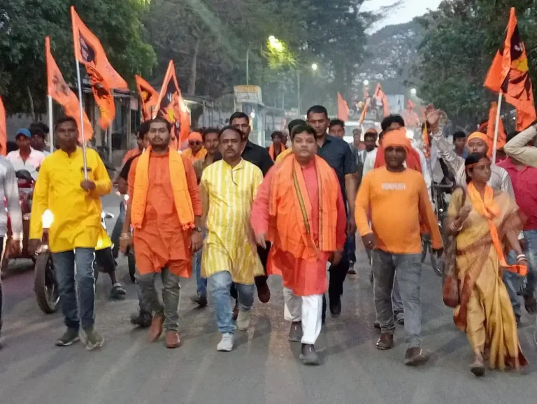 কল্যাণেশ্বরী থেকে চিত্তরঞ্জন—বাইক র্যালিতে জমল রাম নবমীর উৎসব 1 ezgif 7f2d8057734fcd3e