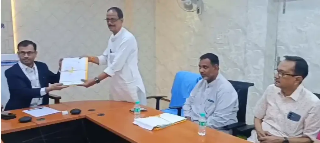 ezgif 6cd784c3573bafd9