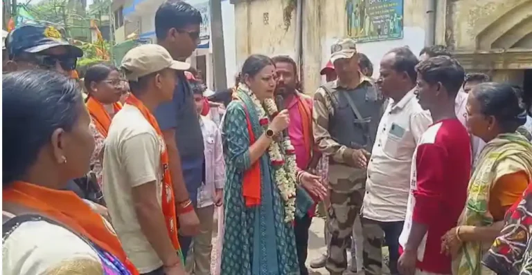 ezgif 7dedde08f02073a3