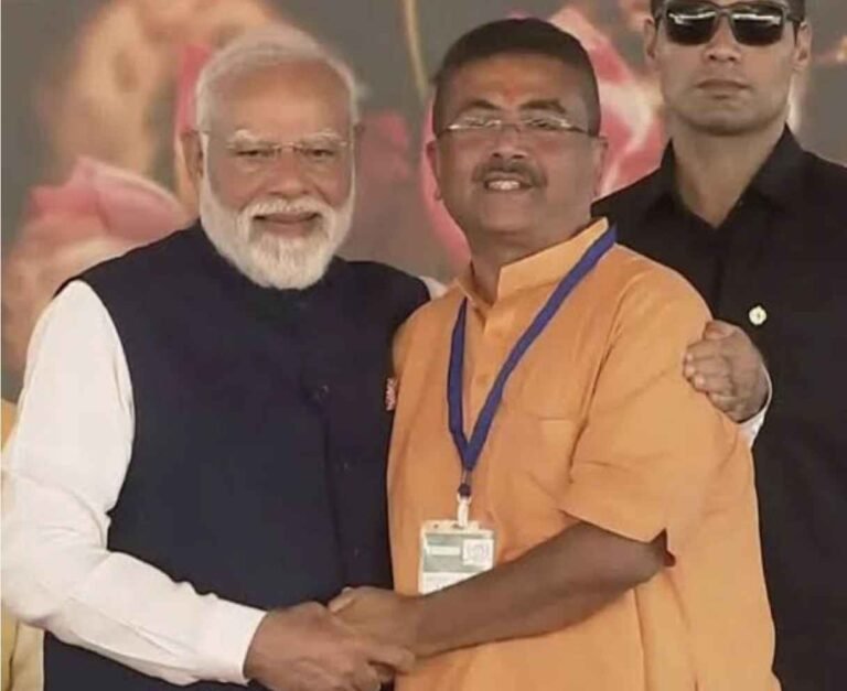 “বাংলার মানুষের কল্যাণই প্রথম”—আয়ুষ্মান ভারত নিয়ে বড় বার্তা মোদীর 1 ezgif 499a8bbe314b951b