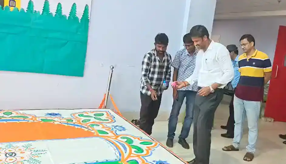 हर घर तिरंगा की गूंज: पश्चिम बर्दवान देशभक्ति के रंग में डूबा, जोरों पर तैयारी