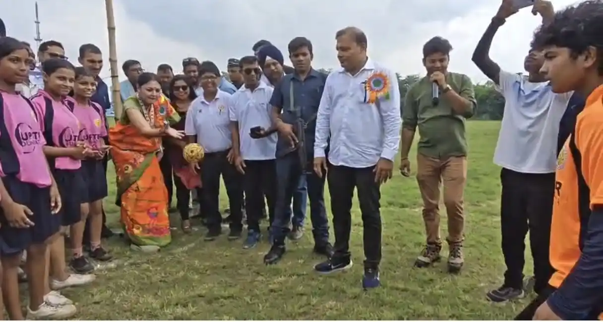 आसनसोल में ‘खेलो इंडिया’ का जोश! पोलो मैदान में महिलाओं ने दिखाया सेपक टकरॉ का दम