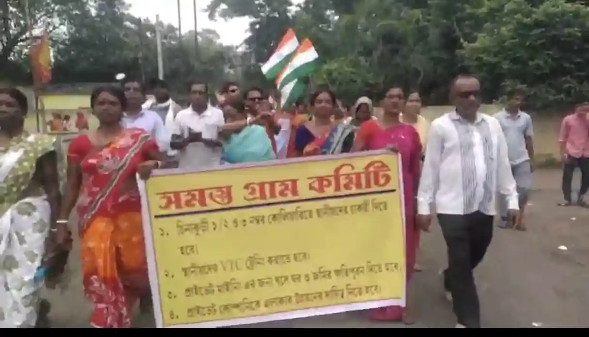 कूल्टी के चिनाकुड़ी में फूटा रोजगार का गुस्सा, कोलियरी गेट पर जोरदार प्रदर्शन