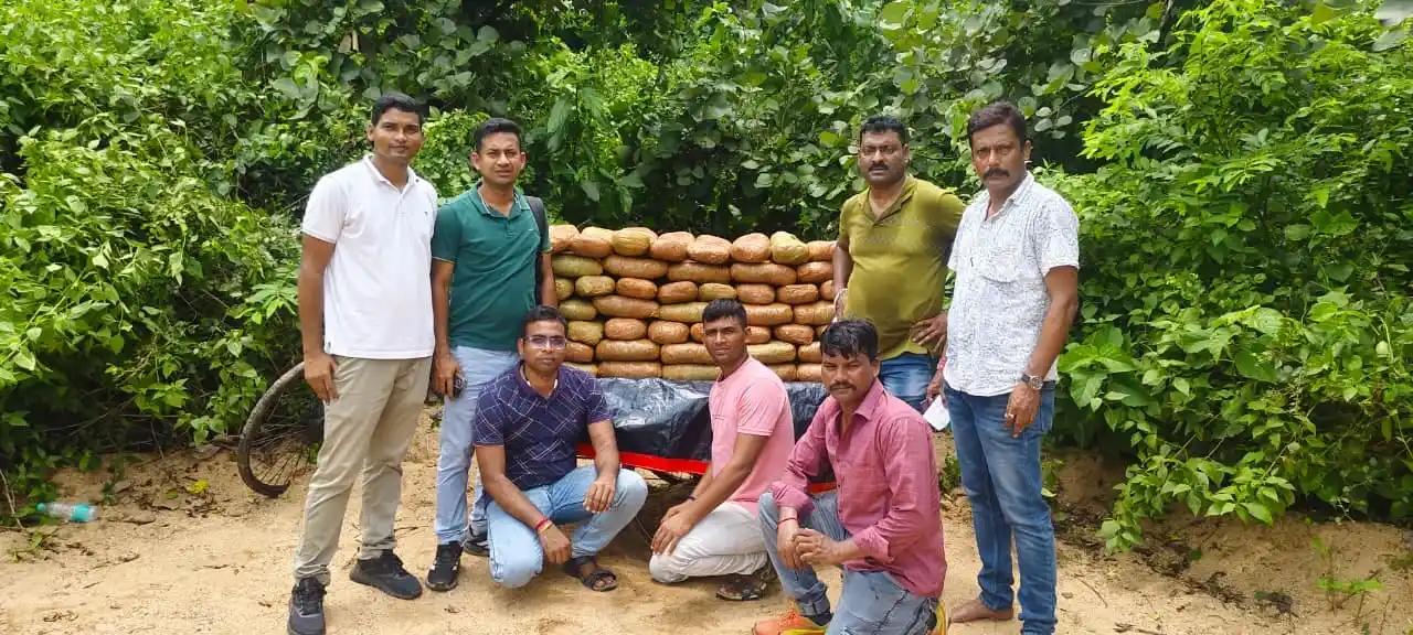 आसनसोल में ड्रग्स माफिया पर बड़ा वार! 350 किलो से ज्यादा गांजा बरामद